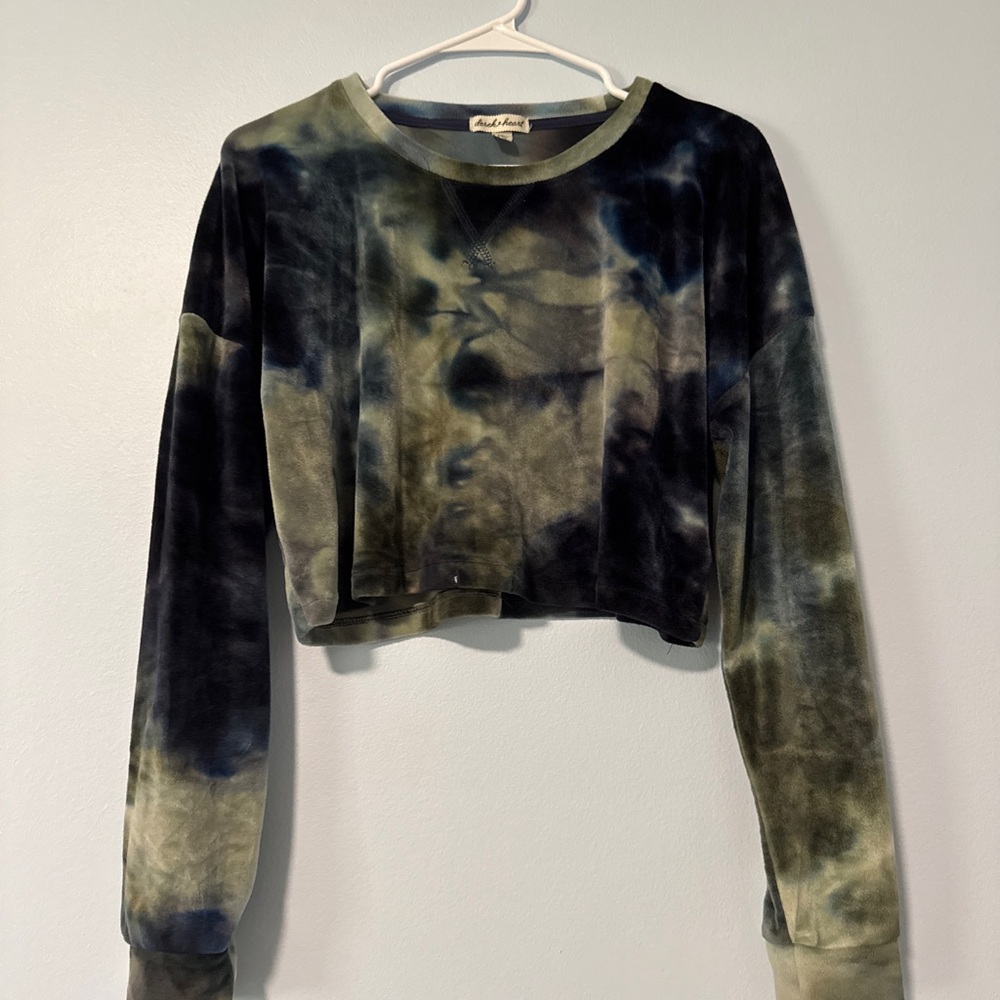 Derek Heart Blue and Black Cropped Sweatshirt